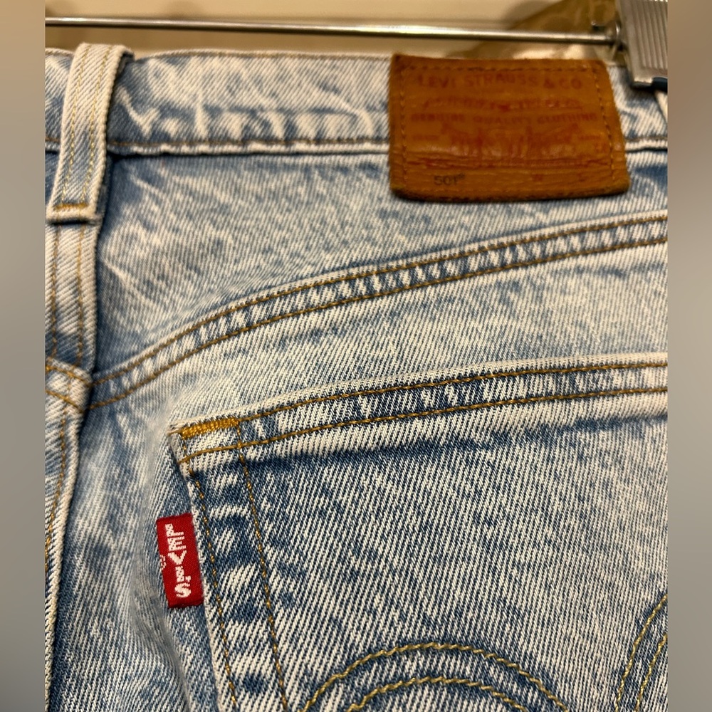 LEVI'S Women's 501 Jeans Size W26 / L26 - Light Blue, Button Fly, Quality - Picture 1 of 16